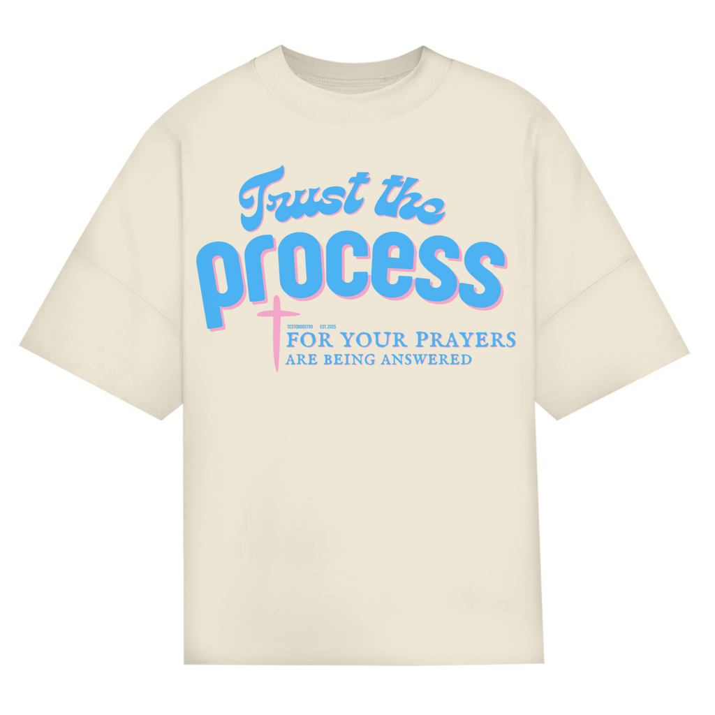 TRUST THE PROCESS PUMPCOVER - Oversize T-Shirt Frontprint