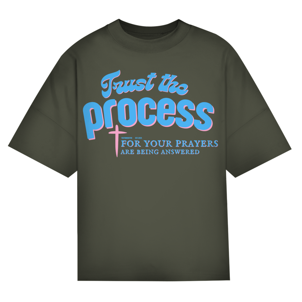 TRUST THE PROCESS PUMPCOVER - Oversize T-Shirt Frontprint