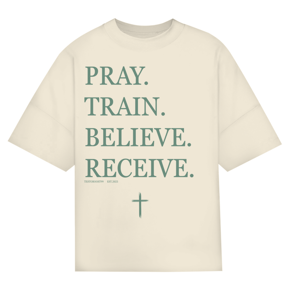 PRAY, TRAIN PUMPCOVER - Oversize T-Shirt Frontprint